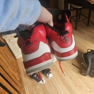 Jordan spizake gym red size 8